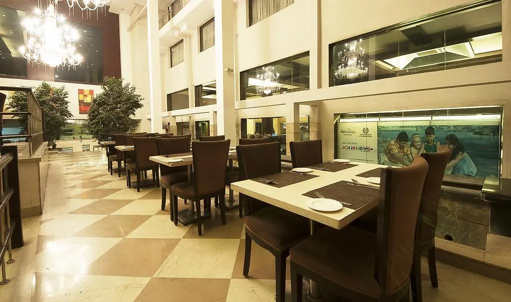 **** Hotel Jukaso It Suites Gurgaon India